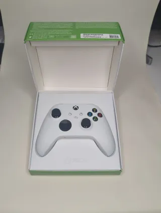 Xbox Wireless Robot White