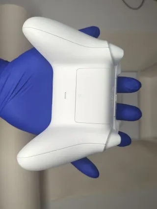 Xbox Wireless Robot White