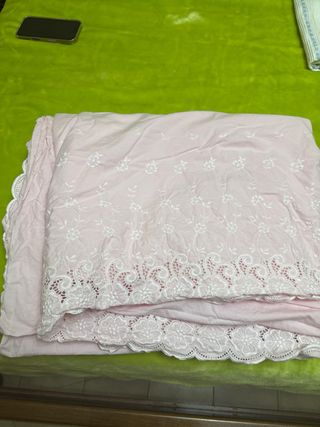 Sábanas vintage bordadas rosas