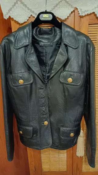 Cazadora Rinascimento Negra Talla M