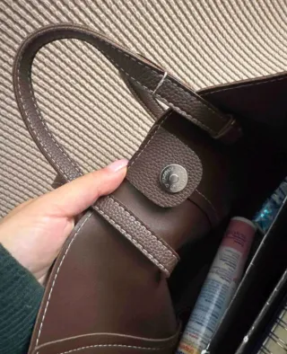 Bolso de mano marrón