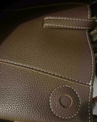 Bolso de mano marrón