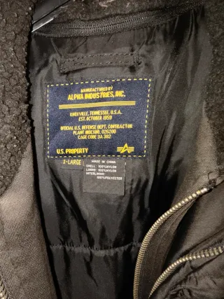 Chaqueta Invierno Alpha Industries Negra