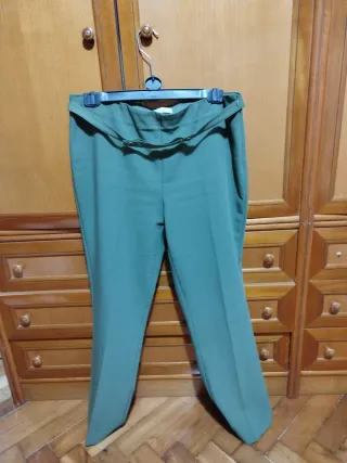 Pantalón Mango Verde Oliva Talla M