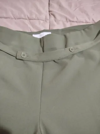 Pantalón Mango Verde Oliva Talla M