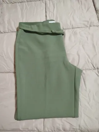 Pantalón Mango Verde Oliva Talla M