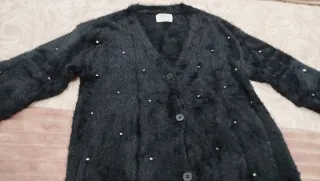 Jersey pelo negro con pedrería