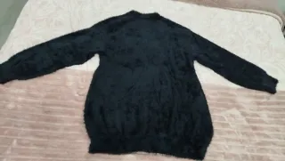 Jersey pelo negro con pedrería