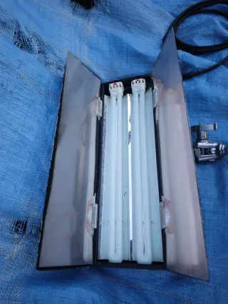 Foco Cotelux 155R con rótula Manfrotto