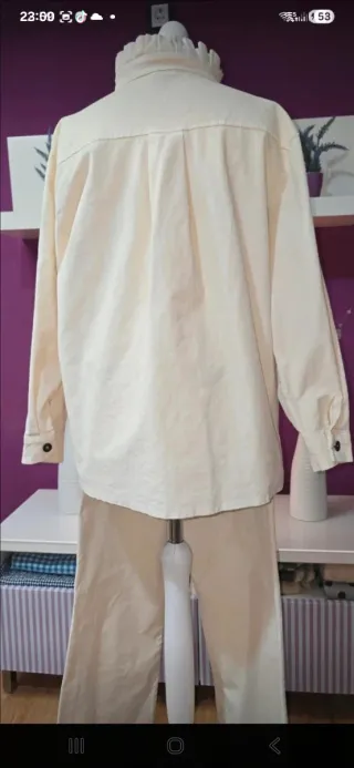 Camisa micropana cuello victoriano de tablitas