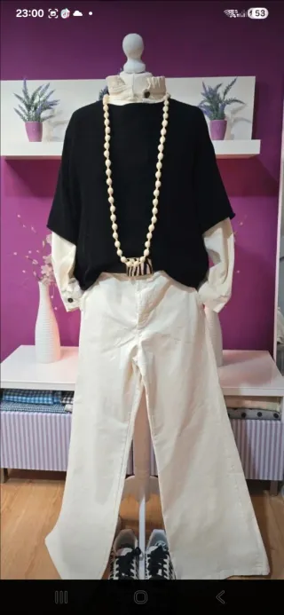 Camisa micropana cuello victoriano de tablitas