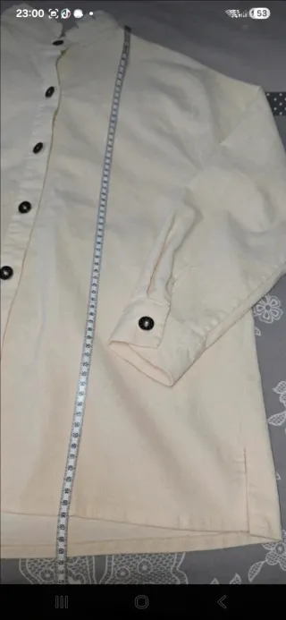 Camisa micropana cuello victoriano de tablitas