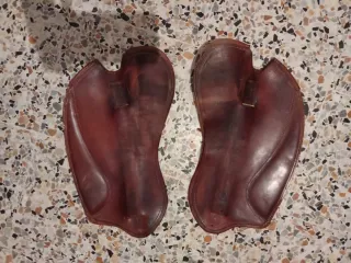 Faldón Zaldi Marrón Cuero