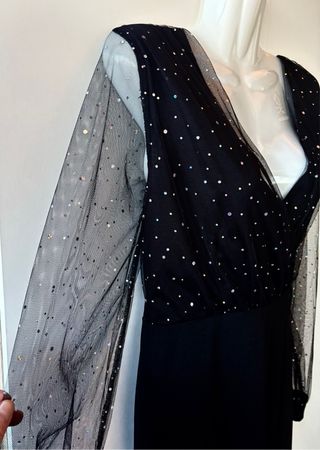Vestido largo negro con brillos