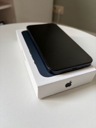 iPhone 13 128GB Medianoche 81% Batería