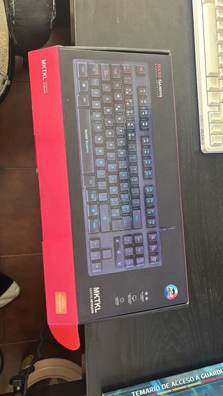 Teclado Gaming Mars Gaming Membrana con su caja