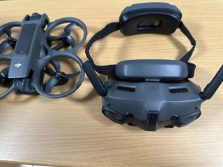 DJI Avata 2 Combo FPV Occhiali con 3 Batterie