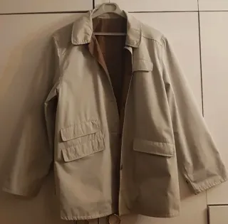 Gabardina reversible beige y marrón