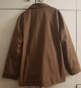 Gabardina reversible beige y marrón