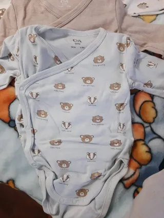 8 Bodys Manga Larga C&A 6-9 Meses