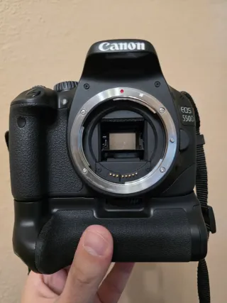 Canon 550D + Canon 50mm 1.8f + Canon 75-300 mm