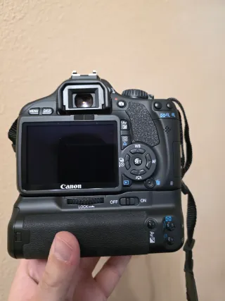 Canon 550D + Canon 50mm 1.8f + Canon 75-300 mm