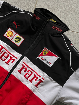 Chaqueta Ferrari Retro F1 Blanca Roja Negra
