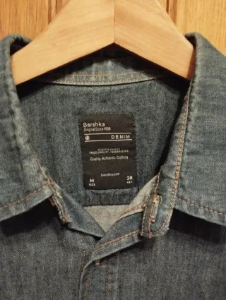 Camisa vaquera Bershka hombre Talla M