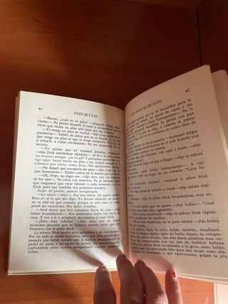 Los Cinco Se Escapan/ Five Run Away Together (L...