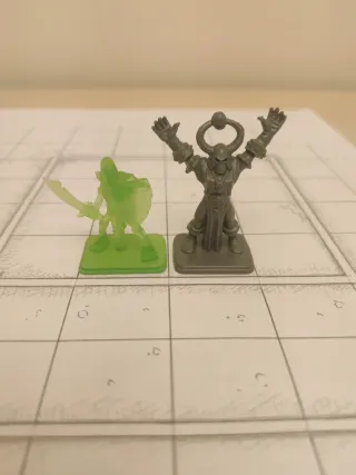 Miniatura Scheletro con spada e scudo