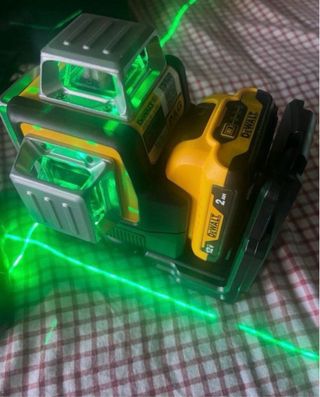 Nivel Láser DeWalt Verde