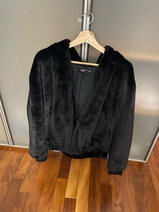 Chaquetón pelo negro talla L