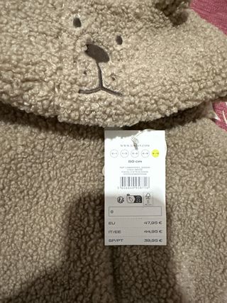 Buzo de bebé de peluche