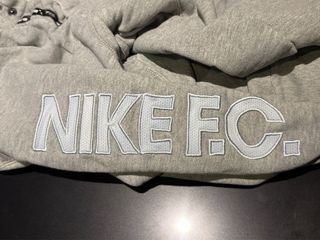Pantalón chándal Nike gris talla L