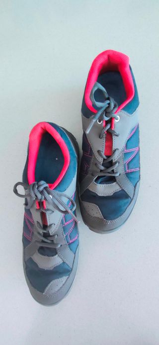 Zapatillas trekking Quechua grises/azules