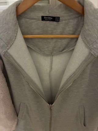 Sudadera con cremallera de chica