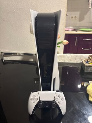 Consola PS5 + Mando Blanco
