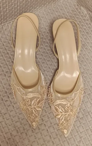 Zapatos de tacón de Aguja con Tira Trasera