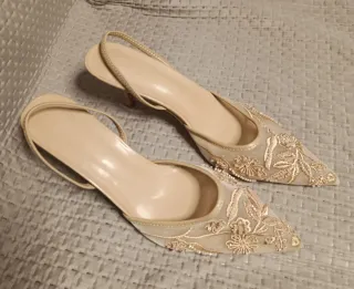 Zapatos de tacón de Aguja con Tira Trasera