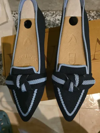 Zapatos planos Vivaia azules