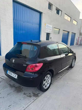 Peugeot 307 2004