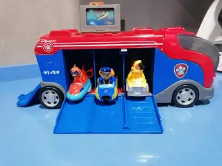 Camión Patrulla Canina con Figuras