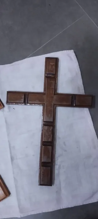 Crucifijo madera artesanal 10€/U (varias unidades)