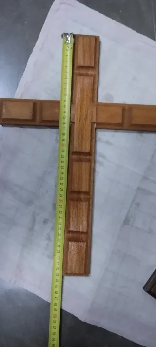 Crucifijo madera artesanal 10€/U (varias unidades)