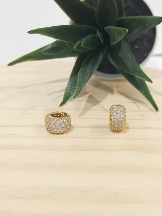 Charms Pandora dorado