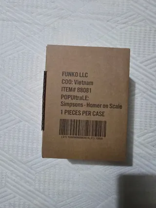 Funko Pop Homer on Scale 1841 + Protector 5000 pza