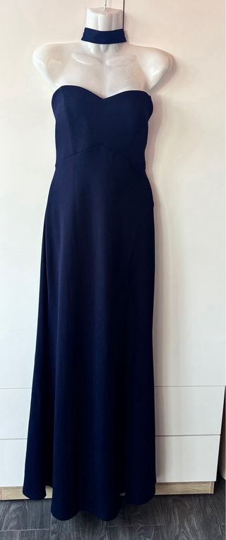 Elegante Vestido largo con choker