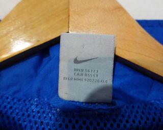 Cortavientos Nike Azul y Negro