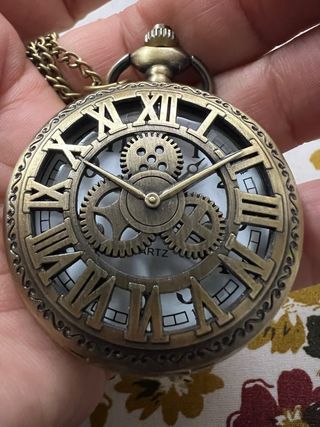 Orologio da tasca vintage con ingranaggi
