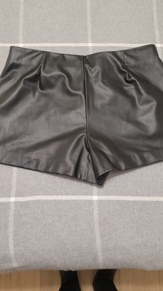 Falda-pantalón Zara efecto piel Talla L